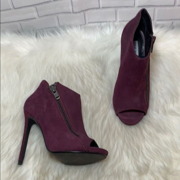 Steve Madden Ladee Plum Suede Peep Toe Heels Sz 8 - Picture 1 of 6